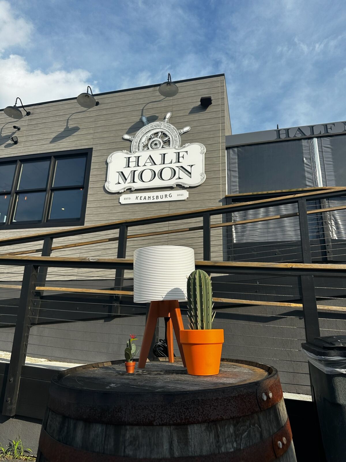 Half Moon Market scene 9